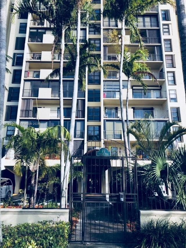 Building Photo - 77 Crandon Blvd Unit 2E