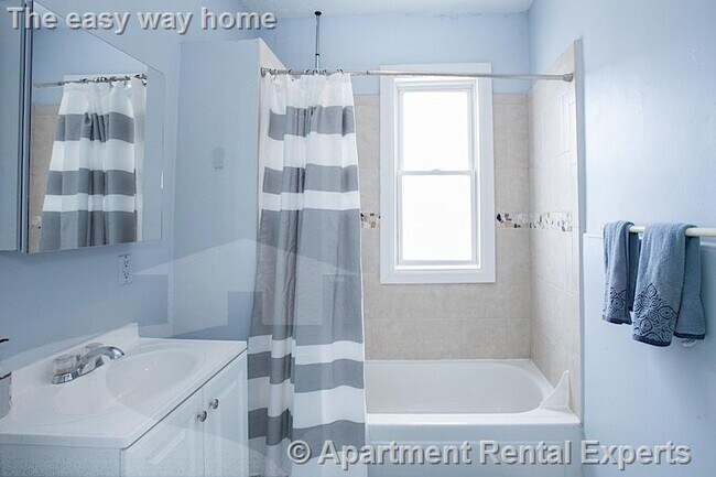 Photo - 3 Kinnaird St Unit #3