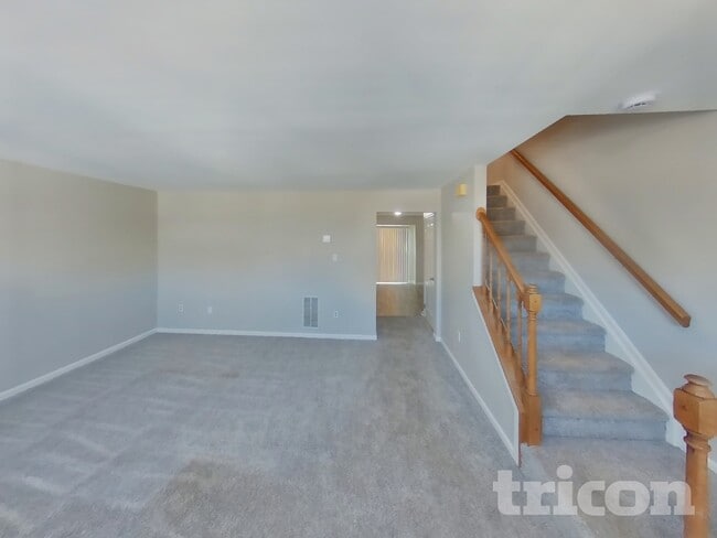 Photo - 3326 Midland Ct