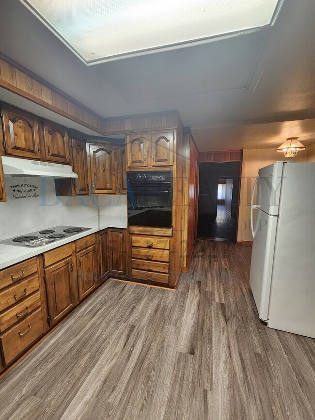 Photo - 1BR 1BA Apartment off of Main St, Purcell