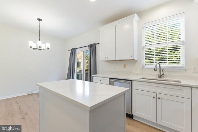 Photo - 9727 Faber Ln