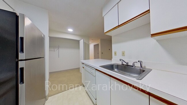 Photo - 25 Webster Ave Unidad 404