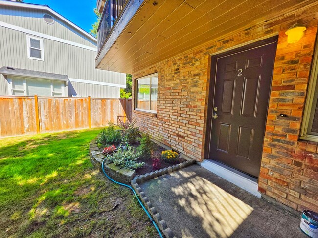 1108 Bellevue Way SE
