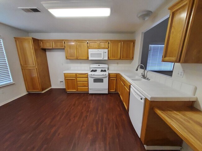 Photo - 5615 Sugar Pine Dr