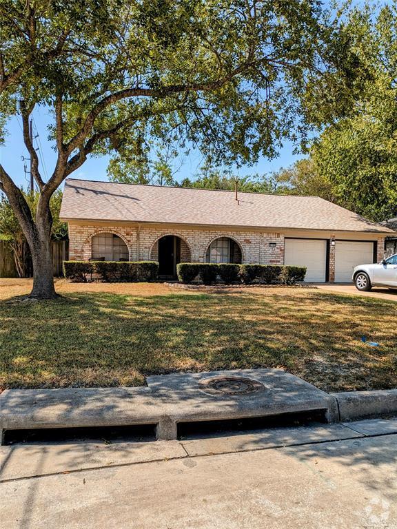 Building Photo - 5303 Lincoln Town Dr Rental