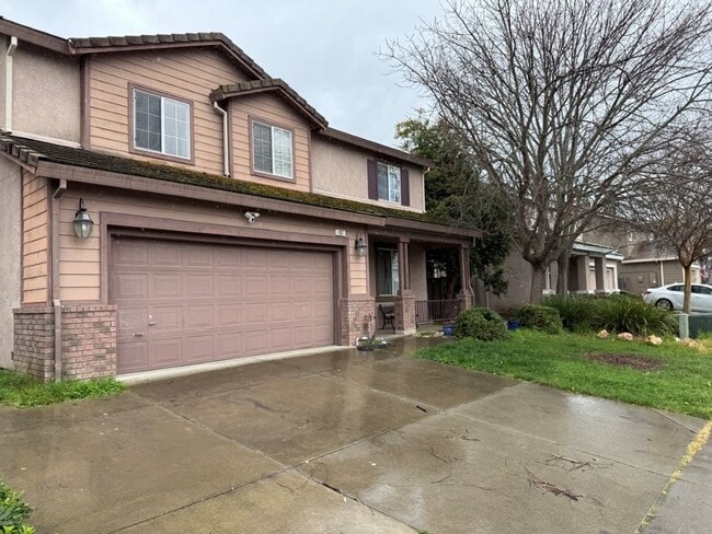 Photo - Modern 4 Bedroom w/ Loft Stonegate Area Vacaville *Star Rentals