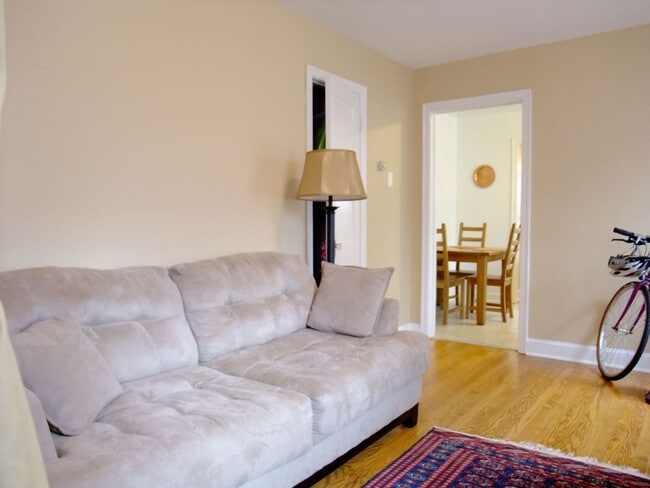 Photo - 8401 Greenwood Ave Unit 3