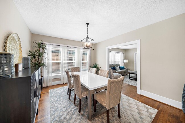Photo - 1631 Castle Ct