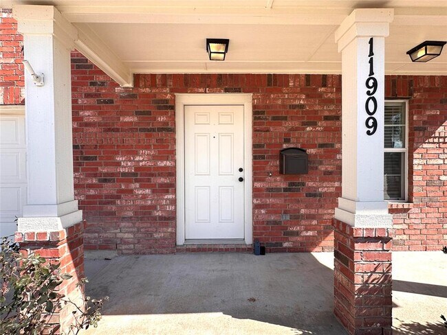 Photo - 11909 Big Sky Dr