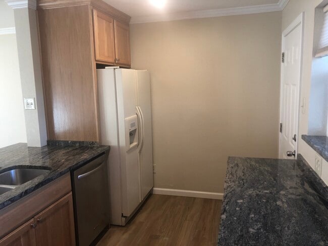 Photo - 1205 Fairfield St