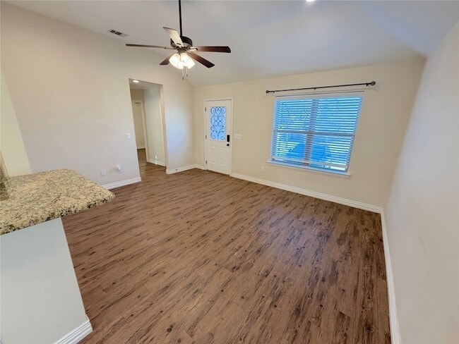 Photo - 1108 W Day St