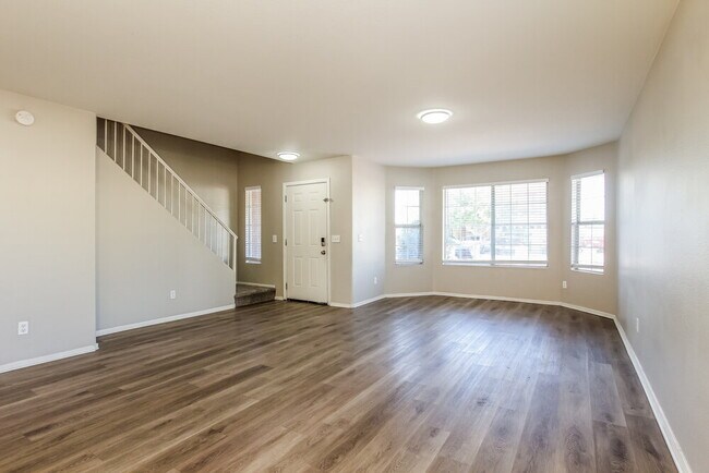 8642 W Alvarado Rd