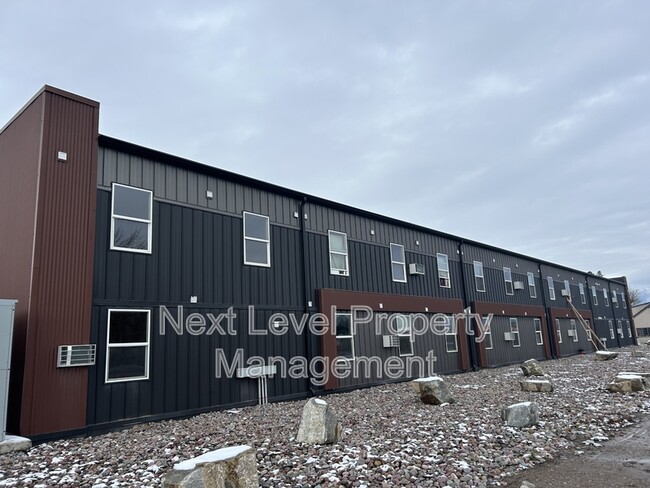 Building Photo - 9 River Rd Rental
