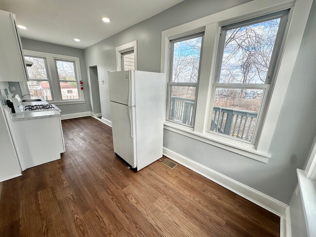 Photo - 86 S Fulton St Unit 2