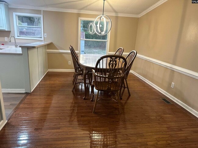 Photo - 221 Bentgrass Ln