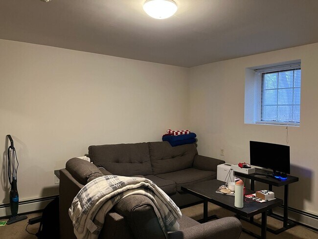 Edgecliff Apartments