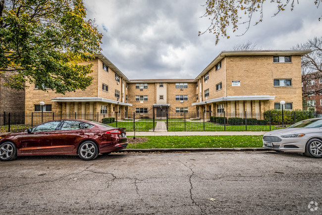 Building Photo - 8100 S Drexel Ave Rental