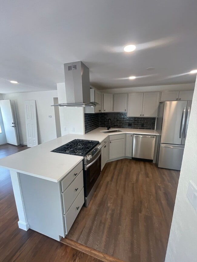 Charming 4BR House in Colorado Springs - Charming 4BR House in Colorado Springs