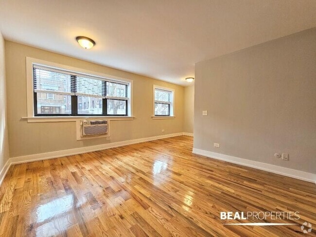 Building Photo - 0 bedroom in CHICAGO IL 60657 Unit 203 Rental