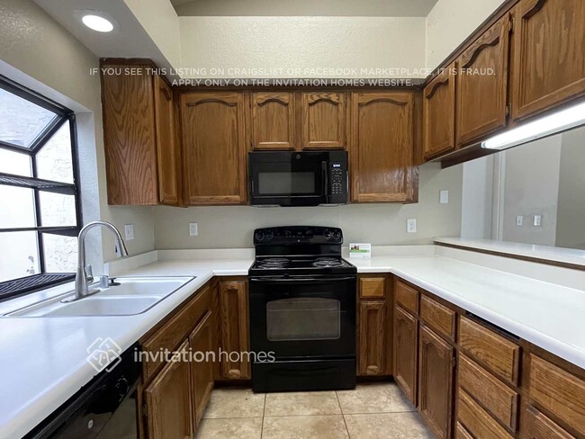 Photo - 7001 Sprig Dr