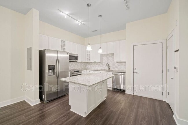 Photo - 716 N Davidson St Unidad #3