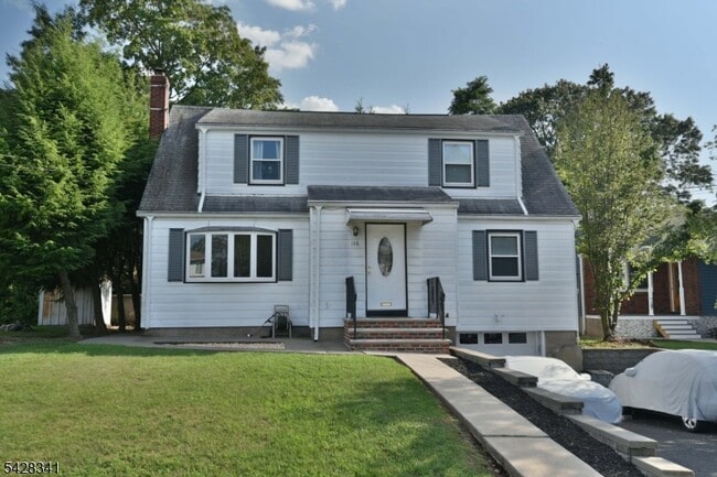 Building Photo - 176 Harding Pl Unit 2