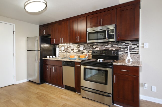 Building Photo - The Bixby Rental