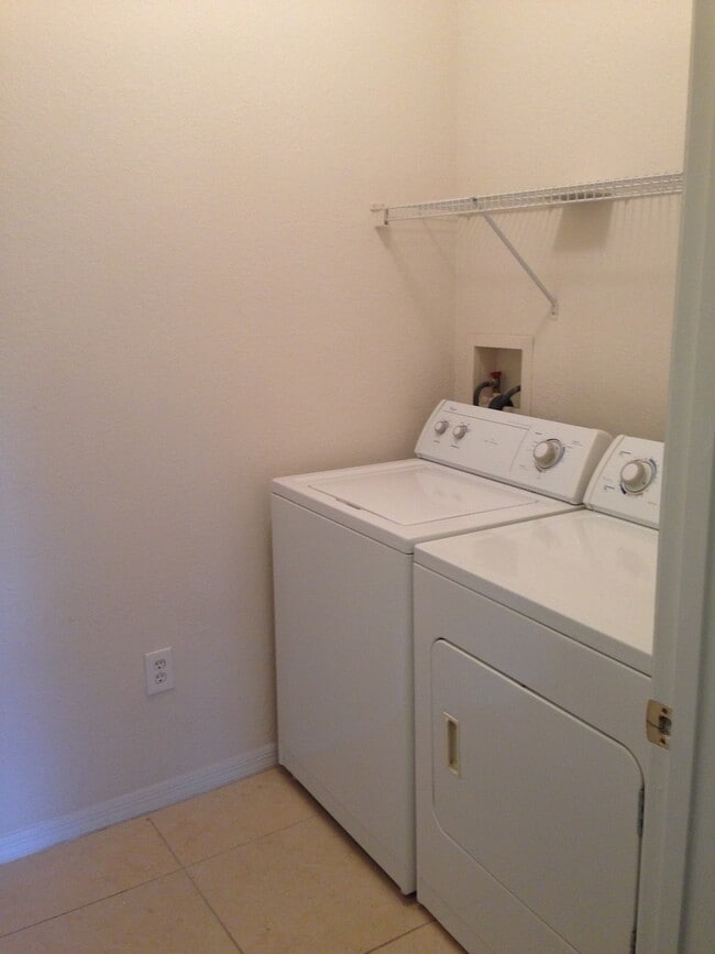 Photo - 3701CR#1814(100) Unidad 1814