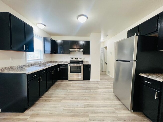 Photo - KHR-2711/2713-48-S Unit 2711 48th Street