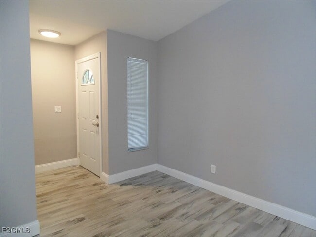 Photo - 5120 SW Courtyards Ct