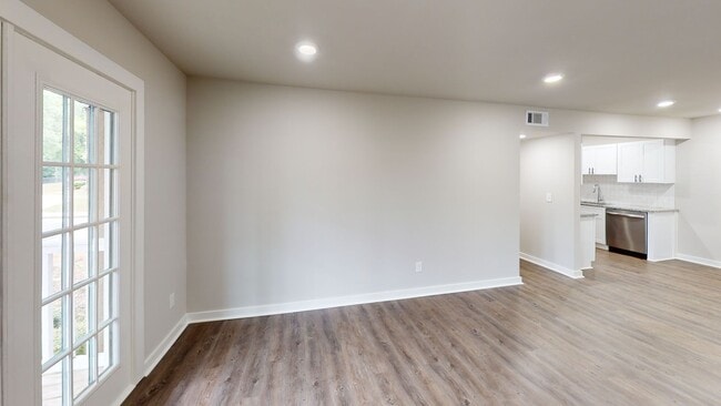 Photo - Crystal at Harwell