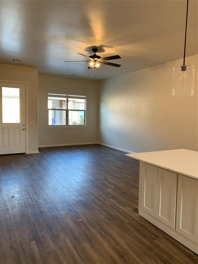 Photo - 3305 Enclave Pl