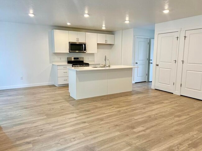 Photo - 8593 W Meadow Bank Wy