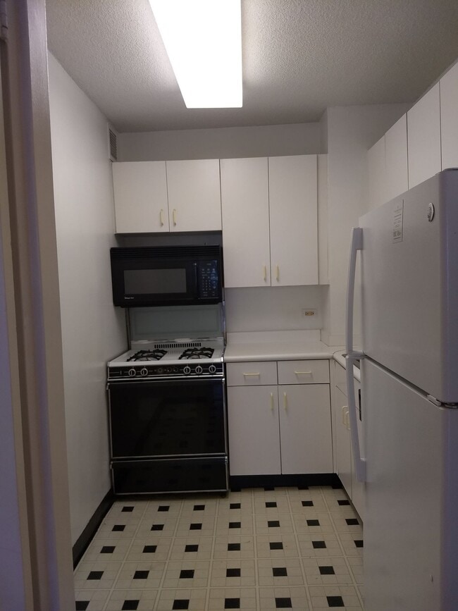 Photo - 45 River Dr S Unit 1108