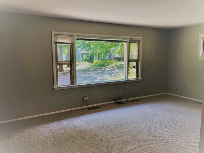 Photo - Hoover Unit 522