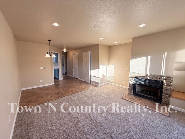 Photo - 100 W Rossi St Unit 1