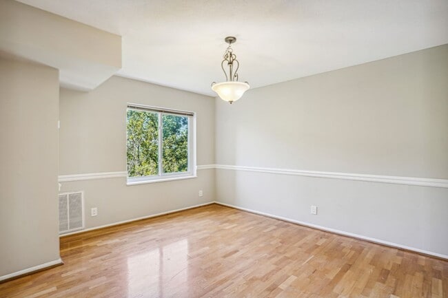 Photo - 8370 Greensboro Dr