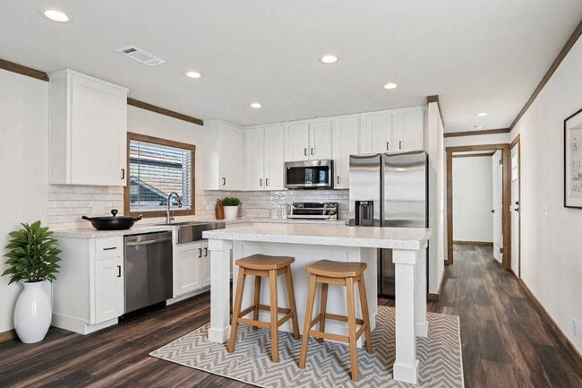 Building Photo - 1614 Swallowtail Dr