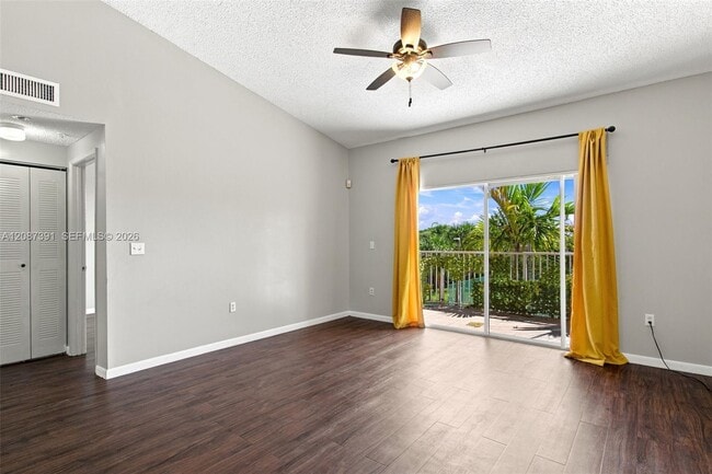 Photo - 6976 SW 39th St Unit G304