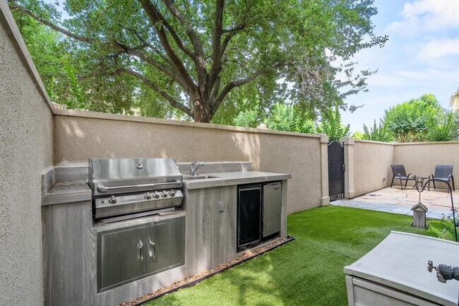 Photo - 5507 Val Verde St