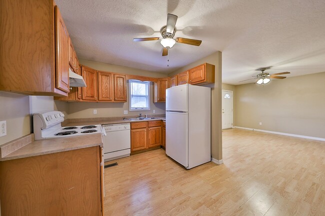 Photo - 115 Bo Dr Unit B