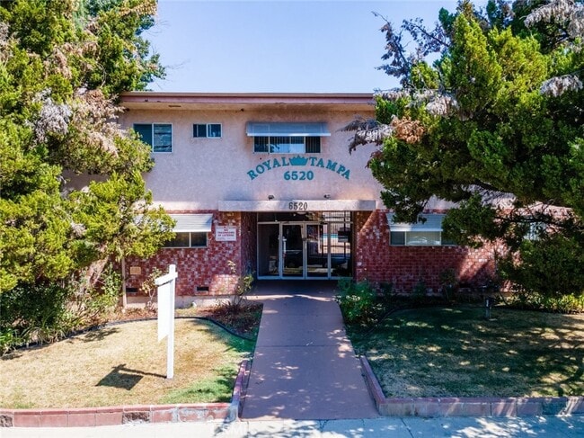 Building Photo - 6520 Shirley Ave Unit 3-3 Rental