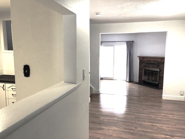 Photo - 55 Sunridge Ln