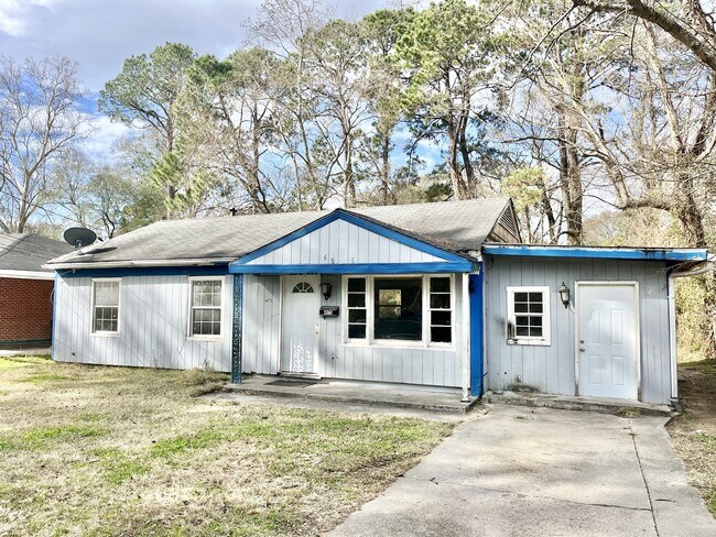 Photo - 4075 Fairwoods Dr