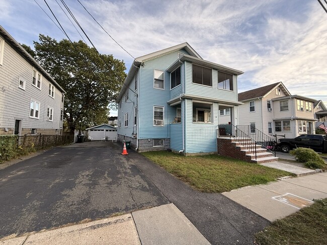Building Photo - 20 Birch Rd Unit 20