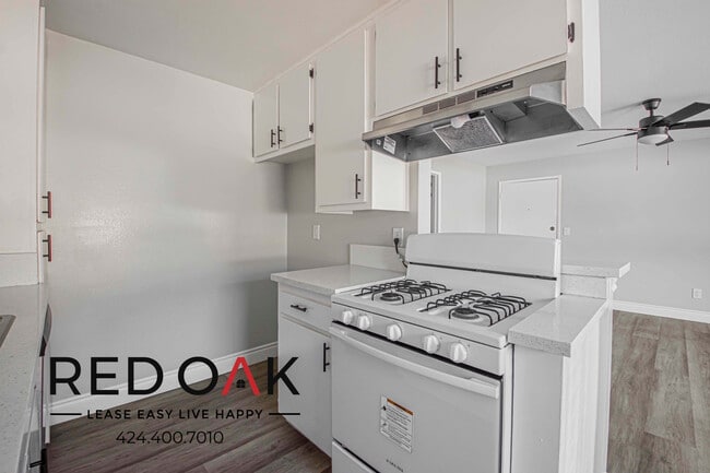 Photo - 821 N Wilcox Ave Unidad 208