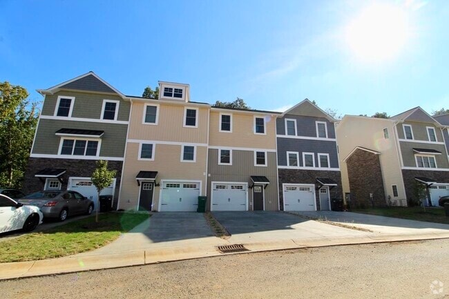 Building Photo - 1515 Palomino Trl Rental
