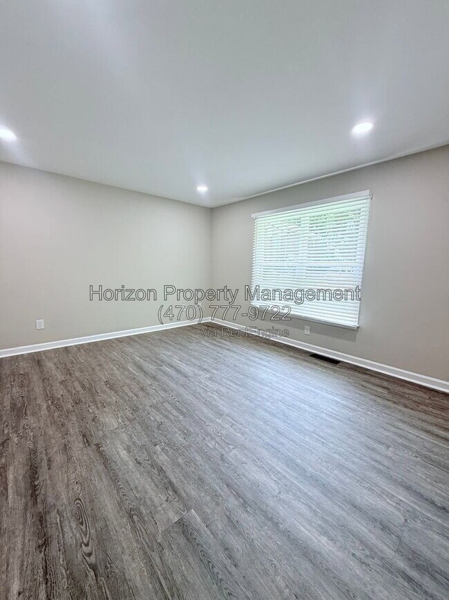 Photo - 4030 Hidden Hollow Dr