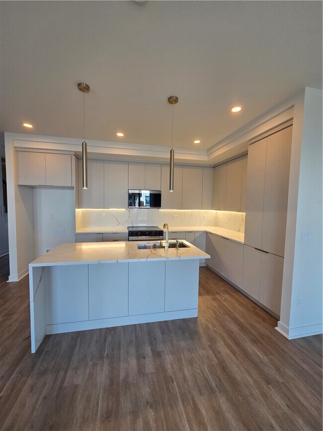 Photo - 1114 Emilia Ave