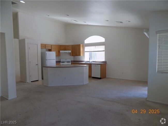 Building Photo - 6375 Salmon Mountain Ave Rental